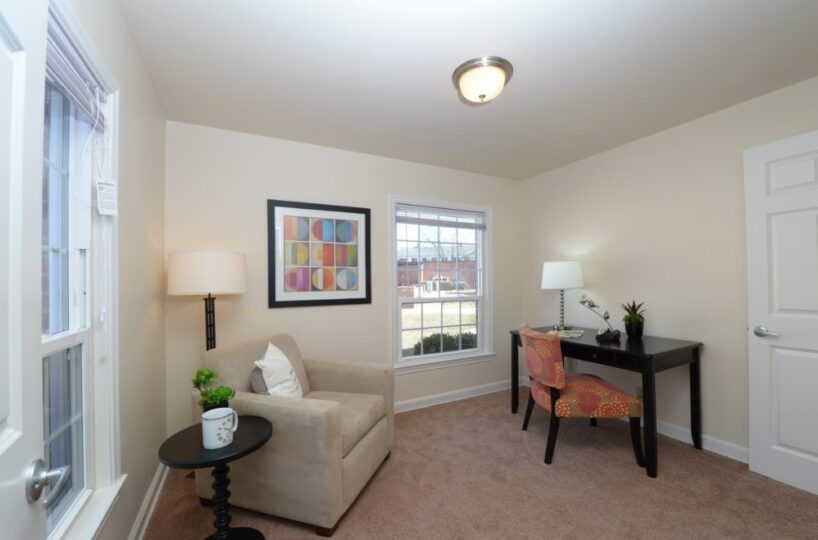 Colonial Court Apartments - Residential Renters